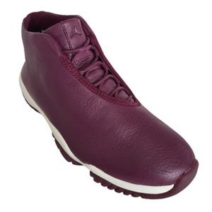 Women's Burgundy Sneakers